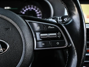 Седан Kia Optima 2019 года, 1939000 рублей, Кирилловка
