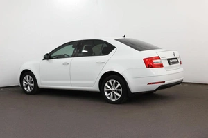 Лифтбек Skoda Octavia 2018 года, 2175000 рублей, Орёл