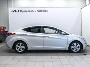 Седан Hyundai Avante 2010 года, 850000 рублей, Красноярск
