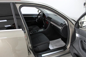 Седан Audi A4 2005 года, 880000 рублей, Смоленск