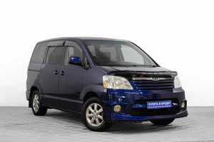 Минивэн Toyota Noah 2003 года, 959000 рублей, Барнаул
