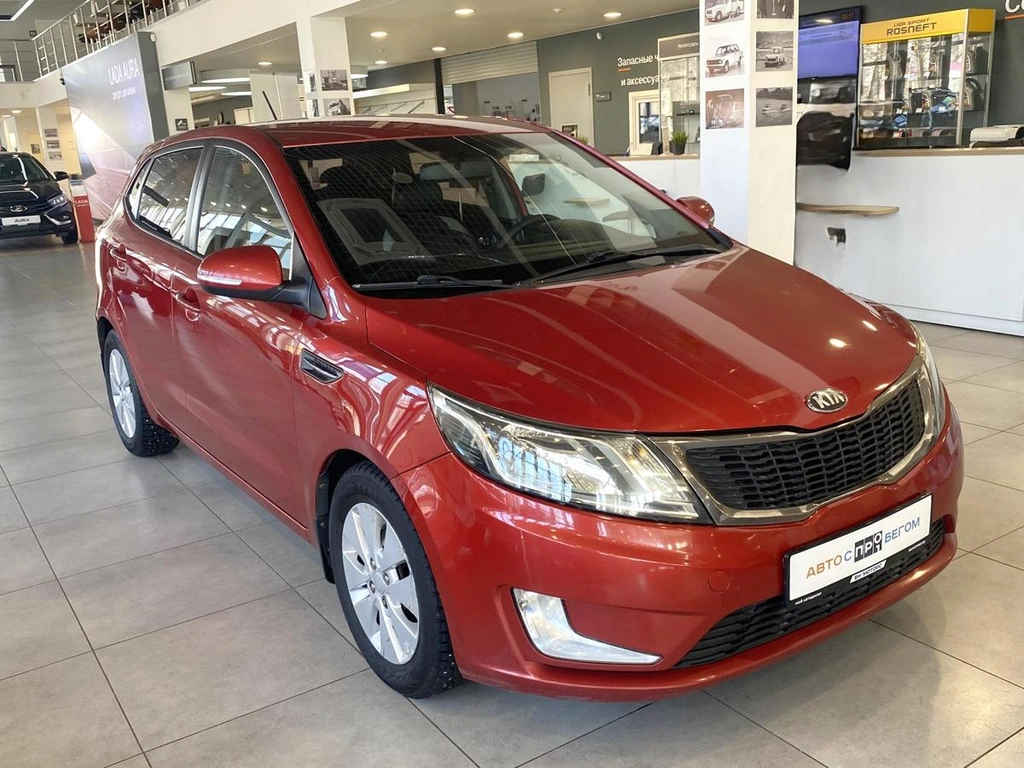 Хэтчбек 4 дв. Kia Rio 2013 года, 865000 рублей, Орёл