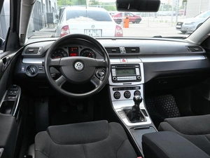 Седан Volkswagen Passat 2007 года, 610000 рублей, Волгоград