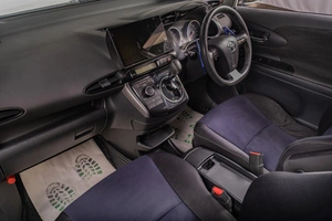 Минивэн Toyota Wish 2013 года, 1299000 рублей, Томск