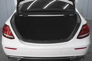 Седан Mercedes-benz E-класс 2017 года, 2690000 рублей, Омск