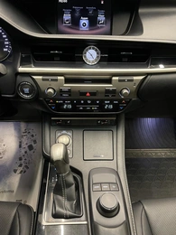 Седан Lexus ES 2016 года, 2100000 рублей, Красноярск