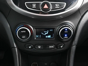 Седан Hyundai Solaris 2015 года, 939000 рублей, Аксай