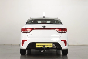 Седан Kia Rio 2017 года, 1369000 рублей, Челябинск