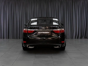 Седан Lexus ES 2013 года, 2149000 рублей, Тюмень