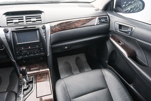 Седан Toyota Camry 2015 года, 1999000 рублей, Красноярск