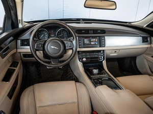 Седан Jaguar XF 2016 года, 1855000 рублей, Краснодар