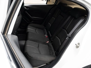 Седан Mazda 3 2018 года, 1590000 рублей, Краснодар