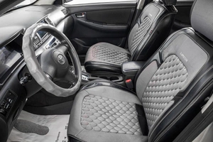 Хетчбэк Toyota Corolla 2005 года, 649000 рублей, Барнаул