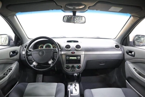 Хэтчбек Chevrolet Lacetti 2011 года, 670000 рублей, Брянск