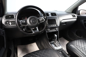 Седан Volkswagen Polo 2019 года, 1249000 рублей, Новосибирск