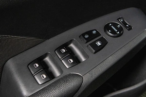 Седан Hyundai Solaris 2017 года, 1269000 рублей, Сургут