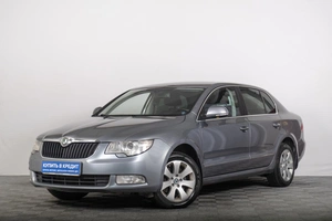 Лифтбек Skoda Superb 2012 года, 1049000 рублей, Томск