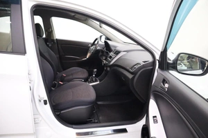 Седан Hyundai Solaris 2016 года, 985000 рублей, Брянск