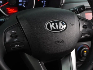 Седан Kia Rio 2014 года, 854000 рублей, Воронеж