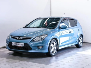 Хетчбэк Hyundai i30 2010 года, 849000 рублей, Красноярск