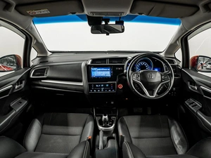 Хетчбэк Honda Fit 2018 года, 1250000 рублей, Красноярск