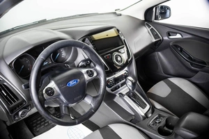 Хетчбэк Ford Focus 2013 года, 679000 рублей, Пермь
