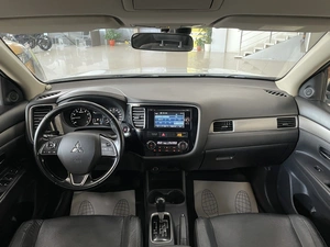 Внедорожник Mitsubishi Outlander 2015 года, 1787000 рублей, Солонцы