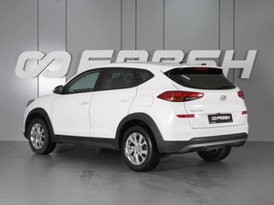 Внедорожник Hyundai Tucson 2020 года, 2499000 рублей, Красный Пахарь