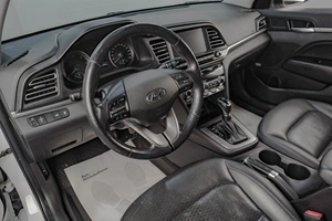 Седан Hyundai Avante 2019 года, 1619000 рублей, Челябинск