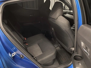 Внедорожник Toyota C-HR 2017 года, 1720000 рублей, Красноярск