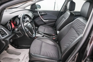 Седан Opel Astra 2014 года, 929000 рублей, Красноярск