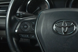 Седан Toyota Camry 2020 года, 2399000 рублей, Пермь