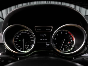 Внедорожник Mercedes-benz M-класс 2012 года, 2439000 рублей, Тюмень