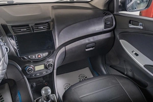 Седан Hyundai Solaris 2013 года, 729000 рублей, Томск