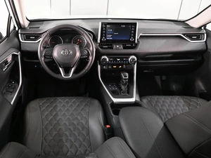 Внедорожник Toyota RAV4 2019 года, 2569000 рублей, Аксай