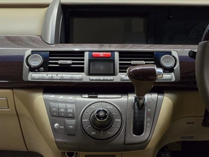 Минивэн Honda Elysion 2005 года, 1080000 рублей, Красноярск
