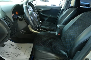 Седан Toyota Corolla 2007 года, 809000 рублей, Омск