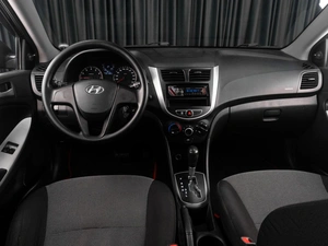 Седан Hyundai Solaris 2012 года, 719000 рублей, Тюмень