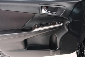 Седан Toyota Camry 2017 года, 2149000 рублей, Красноярск