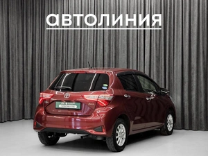 Хетчбэк Toyota Vitz 2019 года, 1149000 рублей, Красноярск