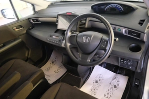 Минивэн Honda Freed 2012 года, 1159000 рублей, Омск
