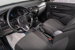 Седан Kia Rio 2017 года, 1449000 рублей, Томск