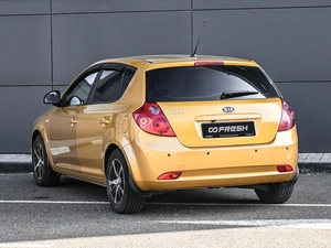 Хетчбэк Kia Ceed 2009 года, 699000 рублей, Кирилловка