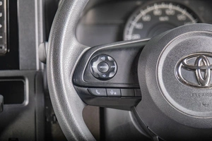 Минивэн Toyota Roomy 2021 года, 969000 рублей, Томск