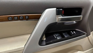 Внедорожник Toyota Land Cruiser 2015 года, 5797000 рублей, Красноярск