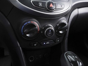 Седан Hyundai Solaris 2014 года, 1050000 рублей, Ростов-на-Дону