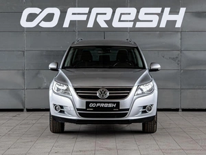 Внедорожник Volkswagen Tiguan 2011 года, 1181000 рублей, Краснодар