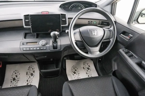 Минивэн Honda Freed 2012 года, 1099000 рублей, Красноярск