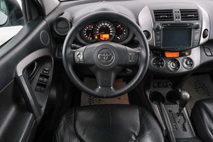 Внедорожник Toyota RAV4 2009 года, 1499000 рублей, Красноярск