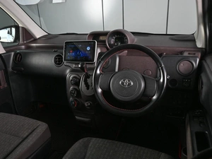Минивэн Toyota Spade 2012 года, 1060000 рублей, Ростов-на-Дону